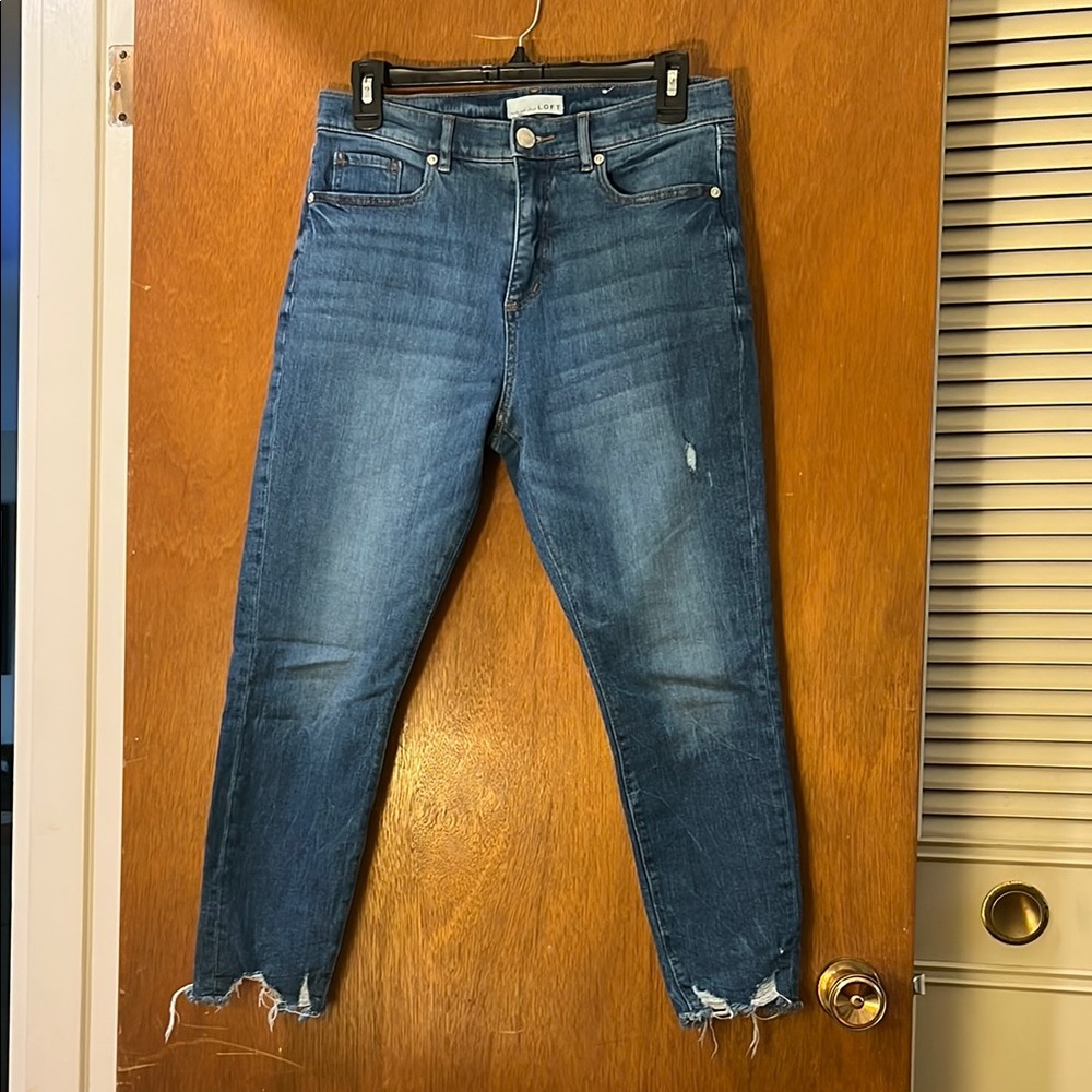 Women's Blue Distressed Jeans Loft Sz 8